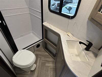 2021 SHADOW CRUISER 277BHS Travel Trailer   - Photo 27 - Gladstone, OR 97027