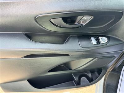 2019 Mercedes-Benz Metris Cargo   - Photo 30 - Gladstone, OR 97027