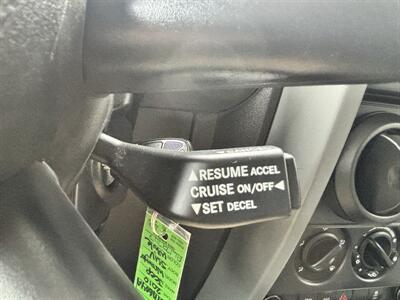 2010 Jeep Wrangler Unlimited Rubicon  SUV , LOW MILES ! - Photo 58 - Gladstone, OR 97027