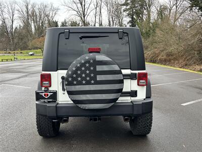 2010 Jeep Wrangler Unlimited Rubicon  SUV , LOW MILES ! - Photo 4 - Gladstone, OR 97027
