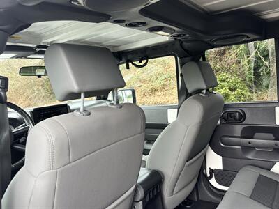 2010 Jeep Wrangler Unlimited Rubicon  SUV , LOW MILES ! - Photo 32 - Gladstone, OR 97027