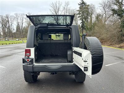 2010 Jeep Wrangler Unlimited Rubicon  SUV , LOW MILES ! - Photo 55 - Gladstone, OR 97027