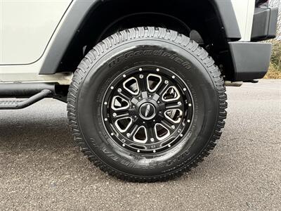 2010 Jeep Wrangler Unlimited Rubicon  SUV , LOW MILES ! - Photo 11 - Gladstone, OR 97027