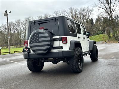 2010 Jeep Wrangler Unlimited Rubicon  SUV , LOW MILES ! - Photo 47 - Gladstone, OR 97027