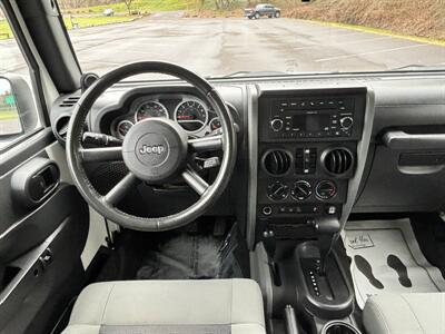 2010 Jeep Wrangler Unlimited Rubicon  SUV , LOW MILES ! - Photo 23 - Gladstone, OR 97027