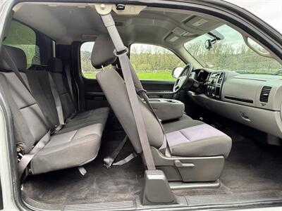 2010 Chevrolet Silverado 1500 LS Pickup Truck !  1 OWNER ! Clean Title ! - Photo 21 - Gladstone, OR 97027