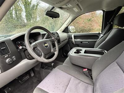 2010 Chevrolet Silverado 1500 LS Pickup Truck !  1 OWNER ! Clean Title ! - Photo 7 - Gladstone, OR 97027