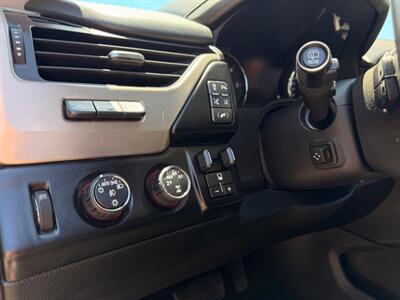 2015 GMC Yukon Denali  3rd row seats ! - Photo 36 - Gladstone, OR 97027