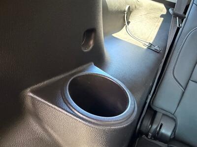 2015 GMC Yukon Denali  3rd row seats ! - Photo 41 - Gladstone, OR 97027