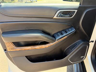 2015 GMC Yukon Denali  3rd row seats ! - Photo 33 - Gladstone, OR 97027
