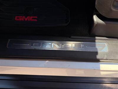 2015 GMC Yukon Denali  3rd row seats ! - Photo 74 - Gladstone, OR 97027