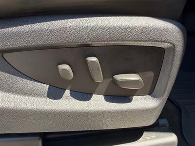 2015 GMC Yukon Denali  3rd row seats ! - Photo 48 - Gladstone, OR 97027