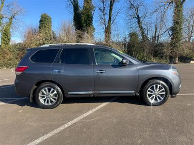 2013 Nissan Pathfinder SL SUV  Fully Loaded ... Must See ! - Photo 6 - Gladstone, OR 97027