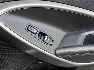 2013 Hyundai SANTA FE GLS   - Photo 53 - Gladstone, OR 97027