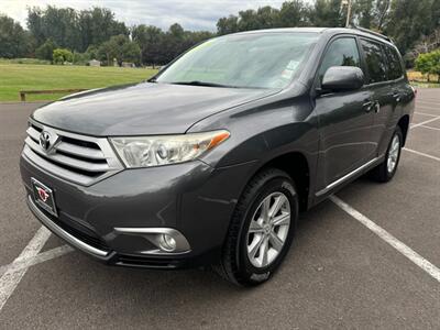 2011 Toyota Highlander SUV , Low Miles , 3rd row seats !   - Photo 22 - Gladstone, OR 97027