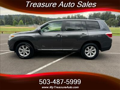 2011 Toyota Highlander SUV , Low Miles , 3rd row seats !  