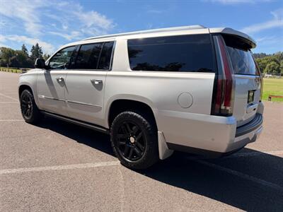 2017 Cadillac Escalade ESV Escalade ESV Platinum   - Photo 3 - Gladstone, OR 97027
