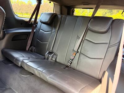 2017 Cadillac Escalade ESV Escalade ESV Platinum   - Photo 38 - Gladstone, OR 97027