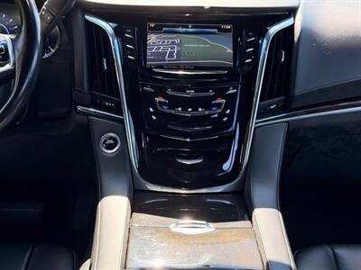 2017 Cadillac Escalade ESV Escalade ESV Platinum   - Photo 63 - Gladstone, OR 97027