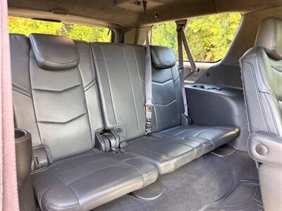 2017 Cadillac Escalade ESV Escalade ESV Platinum   - Photo 45 - Gladstone, OR 97027