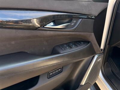 2017 Cadillac Escalade ESV Escalade ESV Platinum   - Photo 34 - Gladstone, OR 97027