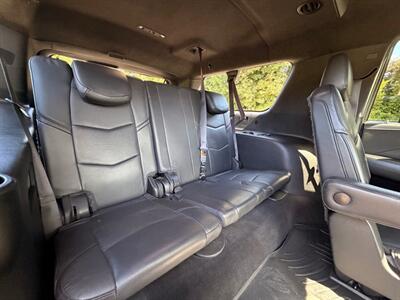 2017 Cadillac Escalade ESV Escalade ESV Platinum   - Photo 15 - Gladstone, OR 97027
