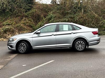 2021 Volkswagen Jetta SE   - Photo 2 - Gladstone, OR 97027