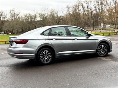 2021 Volkswagen Jetta SE   - Photo 33 - Gladstone, OR 97027