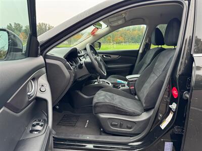 2016 Nissan Rogue SV   - Photo 10 - Gladstone, OR 97027