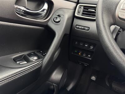 2016 Nissan Rogue SV   - Photo 60 - Gladstone, OR 97027