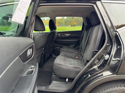 2016 Nissan Rogue SV   - Photo 11 - Gladstone, OR 97027