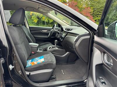 2016 Nissan Rogue SV   - Photo 13 - Gladstone, OR 97027