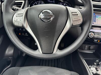 2016 Nissan Rogue SV   - Photo 56 - Gladstone, OR 97027