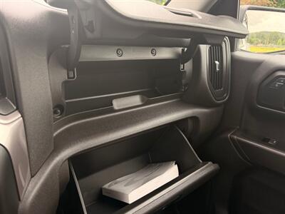2020 Chevrolet Silverado 1500 Pickup Truck  4X4 , Low Miles ! - Photo 54 - Gladstone, OR 97027