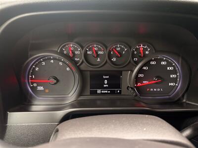 2020 Chevrolet Silverado 1500 Pickup Truck  4X4 , Low Miles ! - Photo 24 - Gladstone, OR 97027