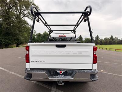2020 Chevrolet Silverado 1500 Pickup Truck  4X4 , Low Miles ! - Photo 4 - Gladstone, OR 97027