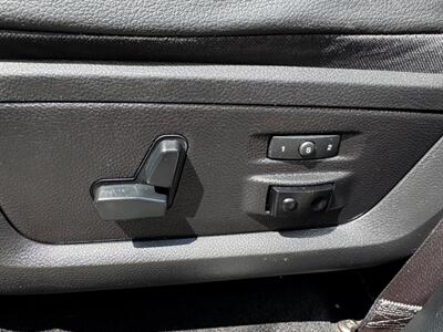 2016 RAM 3500 Laramie 4X4 Heavy Duty Turbo Diesel  Pickup Truck - Photo 33 - Gladstone, OR 97027