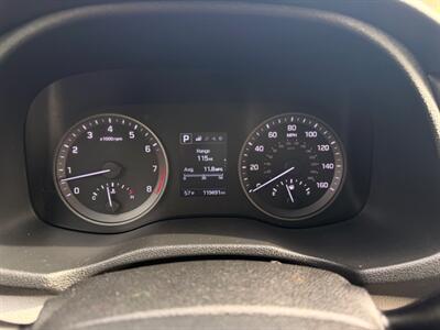 2017 Hyundai TUCSON Sport   - Photo 24 - Gladstone, OR 97027