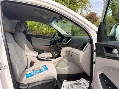 2017 Hyundai TUCSON Sport   - Photo 12 - Gladstone, OR 97027