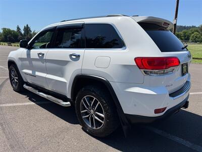 2017 Jeep Grand Cherokee Limited   - Photo 3 - Gladstone, OR 97027