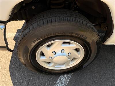 2014 Ford E-350 SD XLT   - Photo 58 - Gladstone, OR 97027