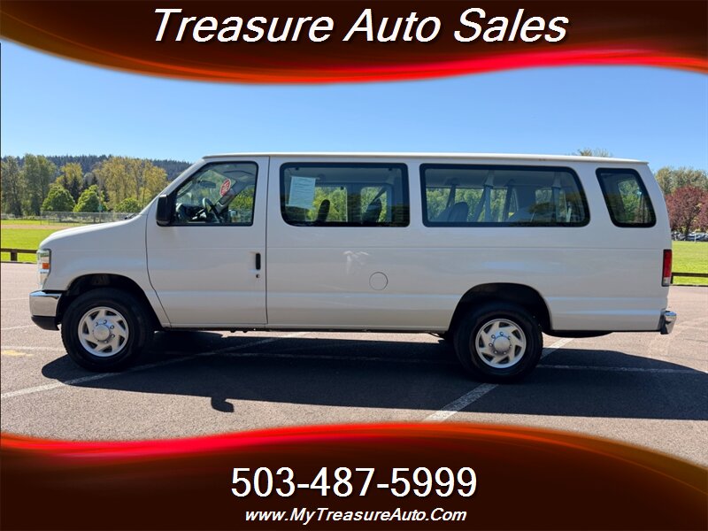 2014 Ford E-350 SD XLT  Passenger Van