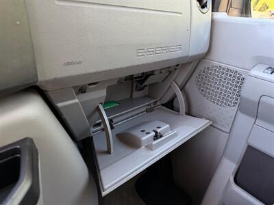 2014 Ford E-350 SD XLT   - Photo 60 - Gladstone, OR 97027