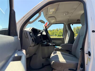 2014 Ford E-350 SD XLT   - Photo 11 - Gladstone, OR 97027