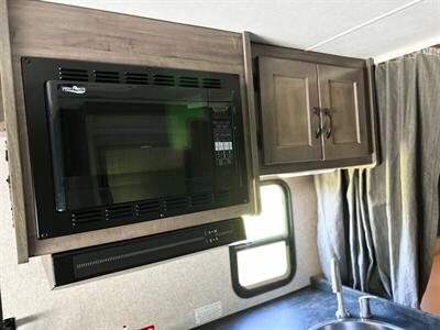 2020 Winnebago E-350 SD  Minnie Winnie Serise M-325AR - Photo 24 - Gladstone, OR 97027