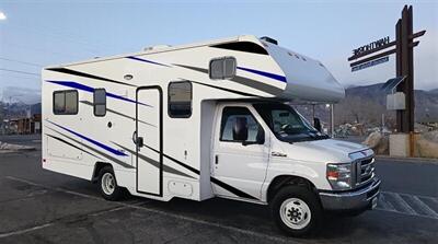 2020 Winnebago E-350 SD  Minnie Winnie Serise M-325AR - Photo 10 - Gladstone, OR 97027