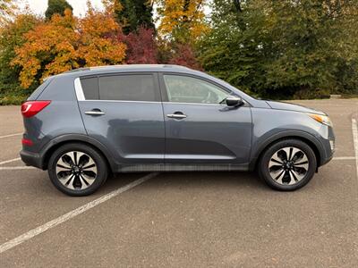 2012 Kia Sportage SX SUV AWD , Fully Loaded !  Low miles ! - Photo 5 - Gladstone, OR 97027