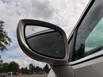 2017 Chrysler Pacifica Touring Plus   - Photo 9 - Gladstone, OR 97027