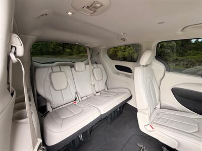 2017 Chrysler Pacifica Touring Plus   - Photo 47 - Gladstone, OR 97027