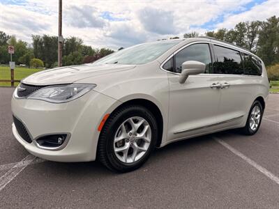 2017 Chrysler Pacifica Touring Plus   - Photo 25 - Gladstone, OR 97027